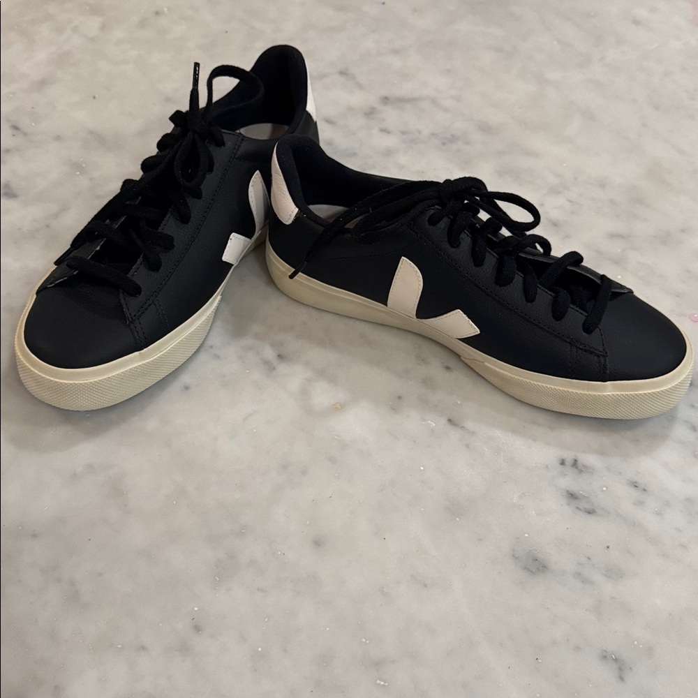 New Veja Campo Black and white leather sneakers - Picture 9 of 9
